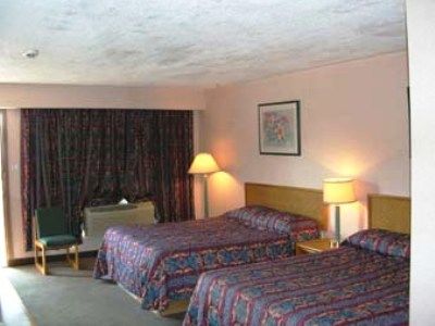 Weber Inn Китченер Номер фото